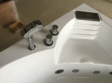 C3087 2017 Corner Sector Seat Luxury Jetted Acylic Massage Bathroom Bathtub with Cheap Price-4_副本.jpg