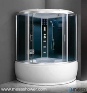 کابین دوش بزرگ با وان حمام عمیق برای خیساندن